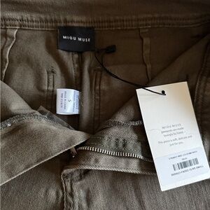 Miou Muse Women's Olive Cropped Jeans